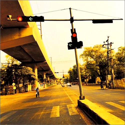 6 Meter Traffic Signal Cantilever Pole Manufacturers