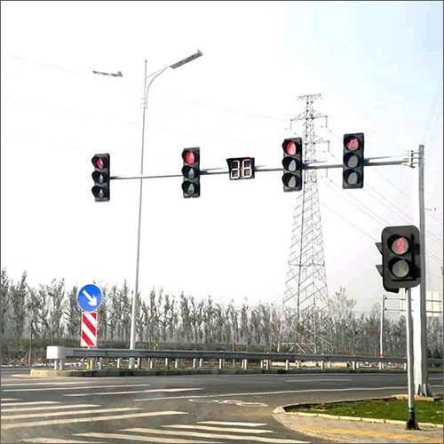 Traffic Signal Cantilever Pole Manufacturers